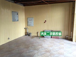 大庆东湖三区二手房佛香店装修